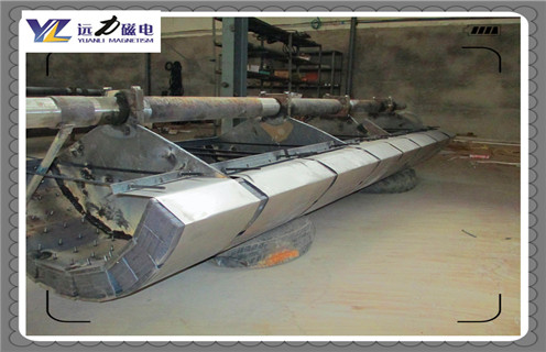 強磁磁選機,強磁磁選機廠家推動強磁磁選機走向國際市場_結構原理圖_強磁磁選機廠家推動強磁磁選機走向國際市場能選三氧化二鐵嗎? 強磁磁選機,強磁磁選機廠家推動強磁磁選機走向國際市場_結構原理圖_強磁磁選機廠家推動強磁磁選機走向國際市場能選三氧化二鐵嗎?