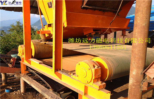 小型強磁輥式干選機，河北小型輥式干法磁選機_結(jié)構(gòu)原理圖_河北小型輥式干法磁選機能選三氧化二鐵嗎？