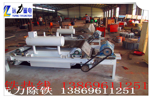 干式永磁磁選機(jī),江蘇干式永磁磁選機(jī)_遠(yuǎn)力江蘇干式永磁磁選機(jī)怎么調(diào)整優(yōu)缺點(diǎn)的結(jié)構(gòu)磁場(chǎng)分布圖 干式永磁磁選機(jī),江蘇干式永磁磁選機(jī)_遠(yuǎn)力江蘇干式永磁磁選機(jī)怎么調(diào)整優(yōu)缺點(diǎn)的結(jié)構(gòu)磁場(chǎng)分布圖